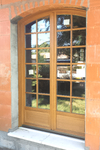 Porte vitrée en carreaux